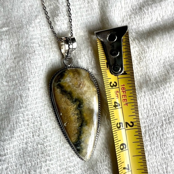 925 Bumble Bee Jasper Teardop Pendant Necklace - Picture 3 of 8